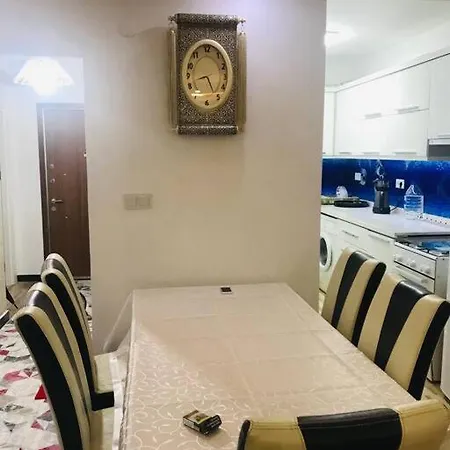 Apartamento Lovely Two Bedrooms With Lovely Kitchen And Balcon